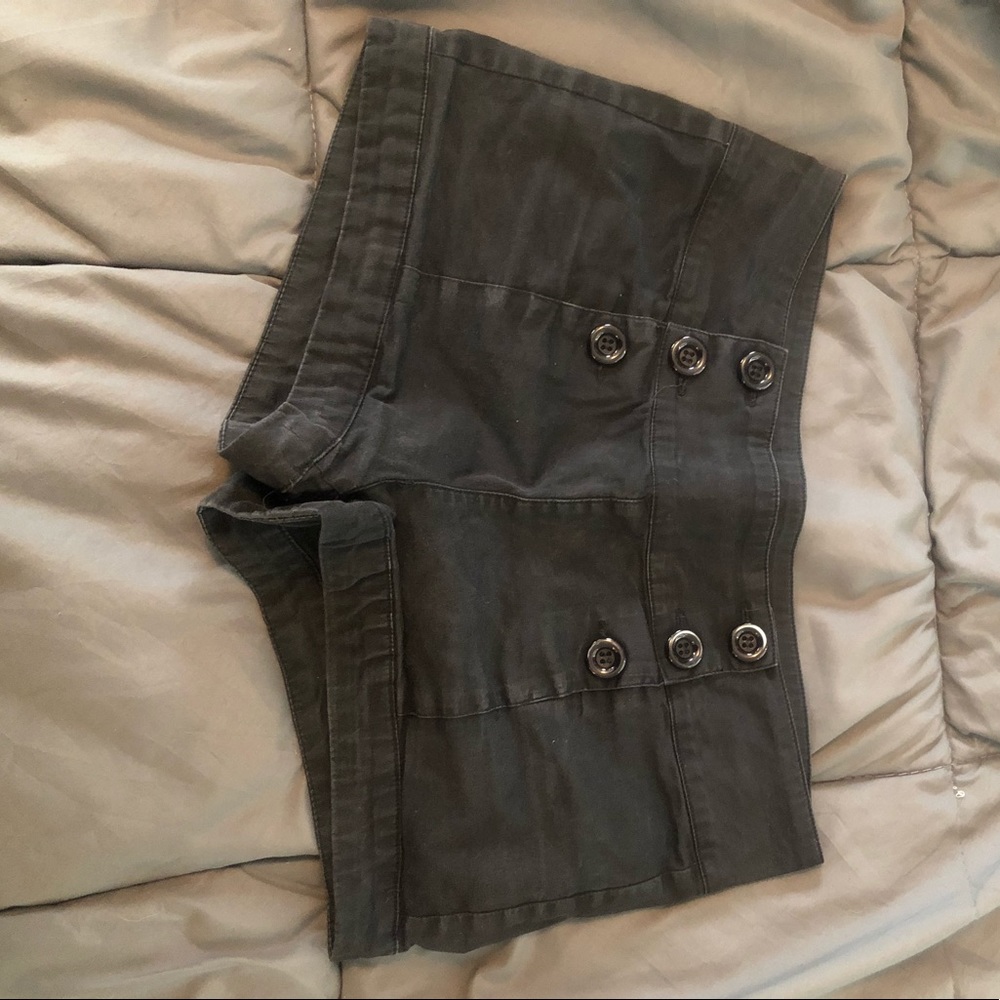 Mid rise black linen sailor shorts